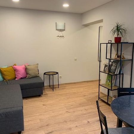 Cozy Apartment In Karmėlava Eksteriør billede